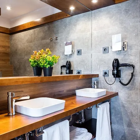 Antantie 2* 콘일데라프론테라