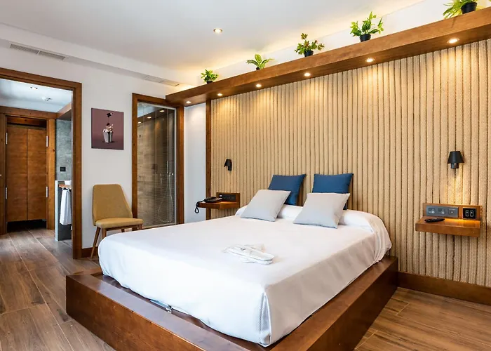 Antantie 2* קוניל דה לה פרונטרה